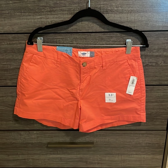 Old Navy Shorts NWT - Picture 2 of 12